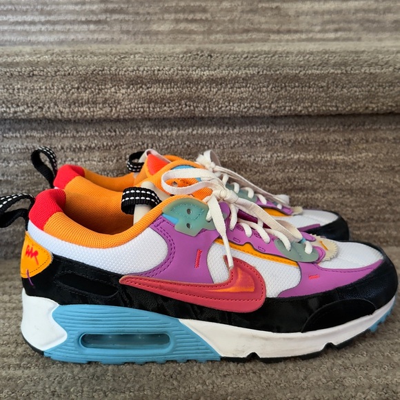 Nike Shoes - Nike Air Max 90 Futura